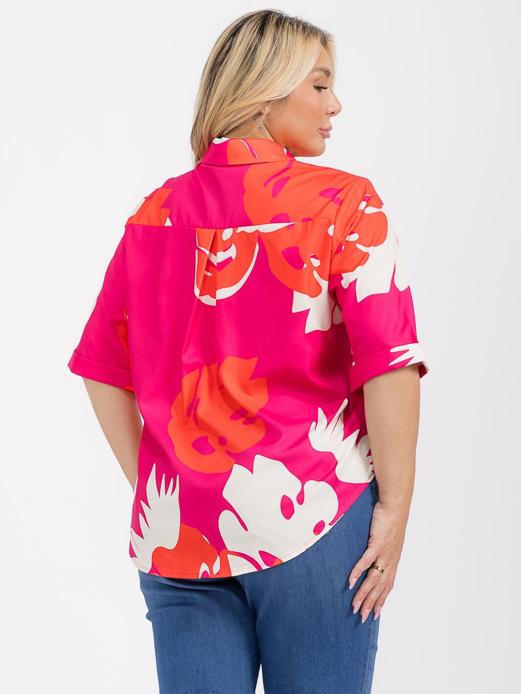 PLUS SIZE SHORT SLEEVE BUTTON UP GRAPHIC HIGH-LOW BLOUSE