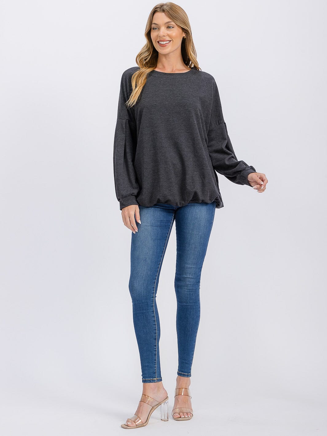 WOMEN'S LONG SLEEVE FRONT POCKETS TOP