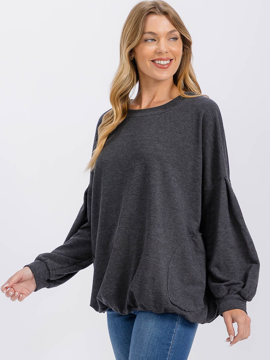 WOMEN'S LONG SLEEVE FRONT POCKETS TOP
