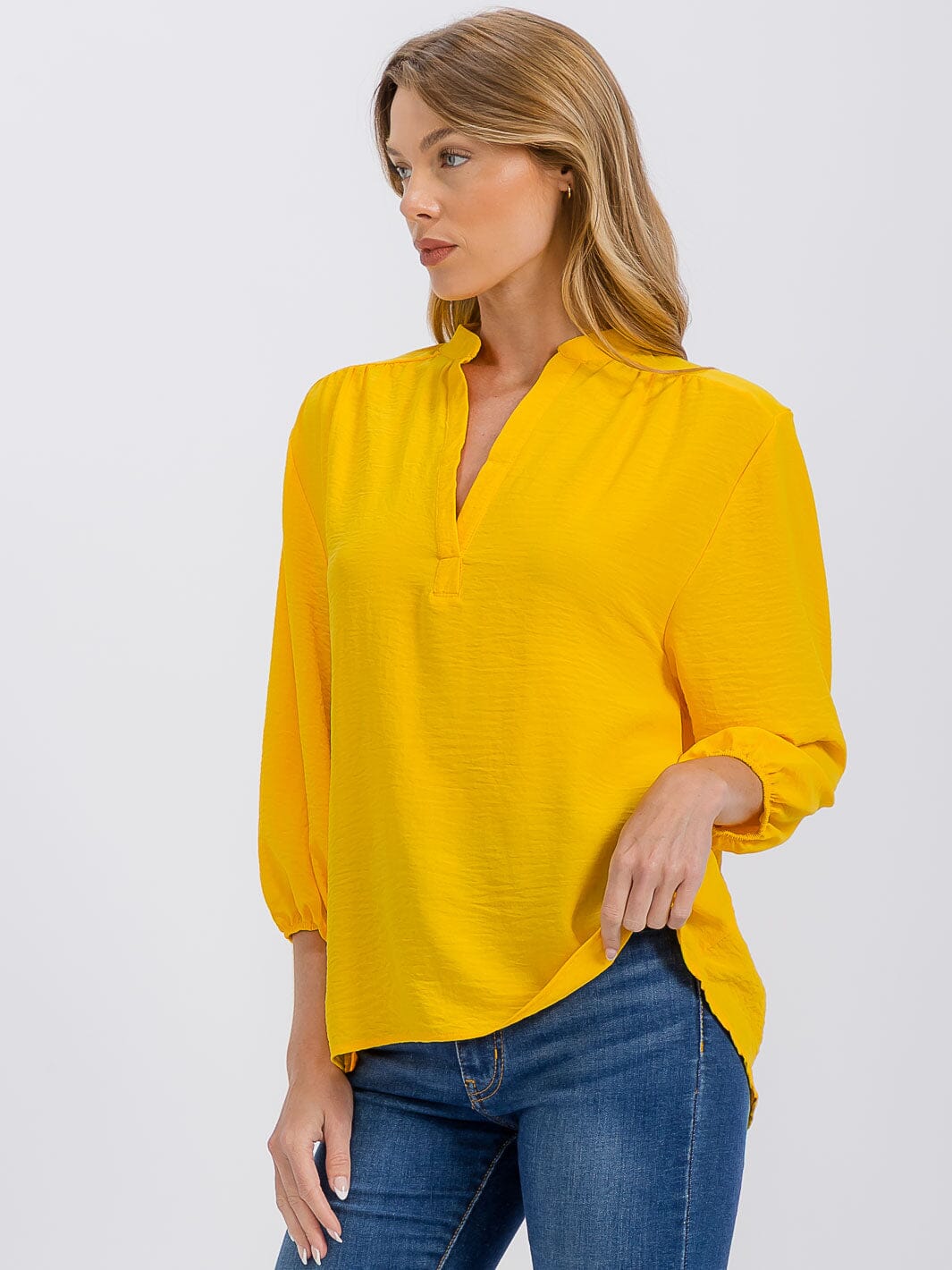 WOMEN'S 3/4 SLEEVE V-NECK HIGH-LOW BLOUSE