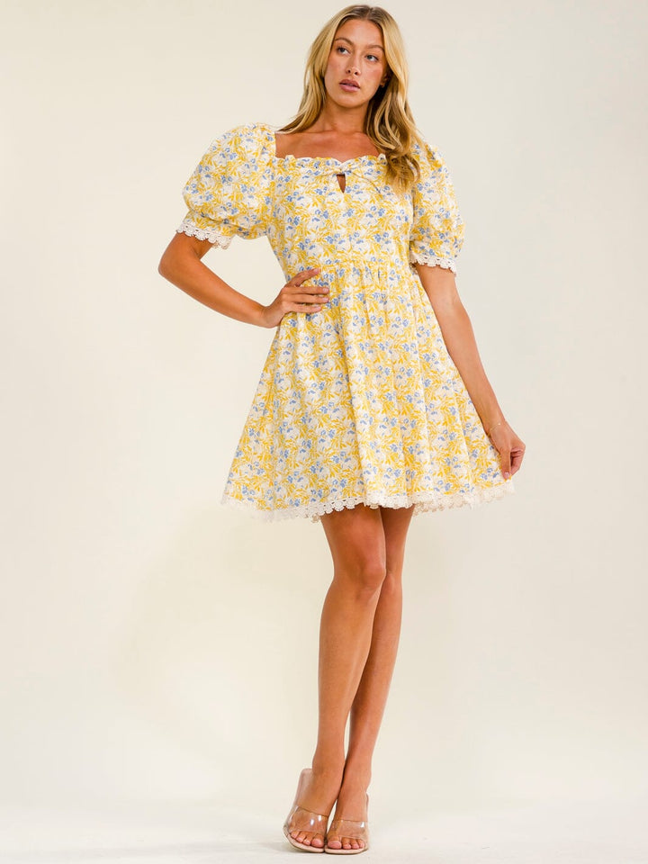 JUST ME WOMEN'S SHORT PUFF SLEEVES FIT & FLARE FLORAL MINI DRESS