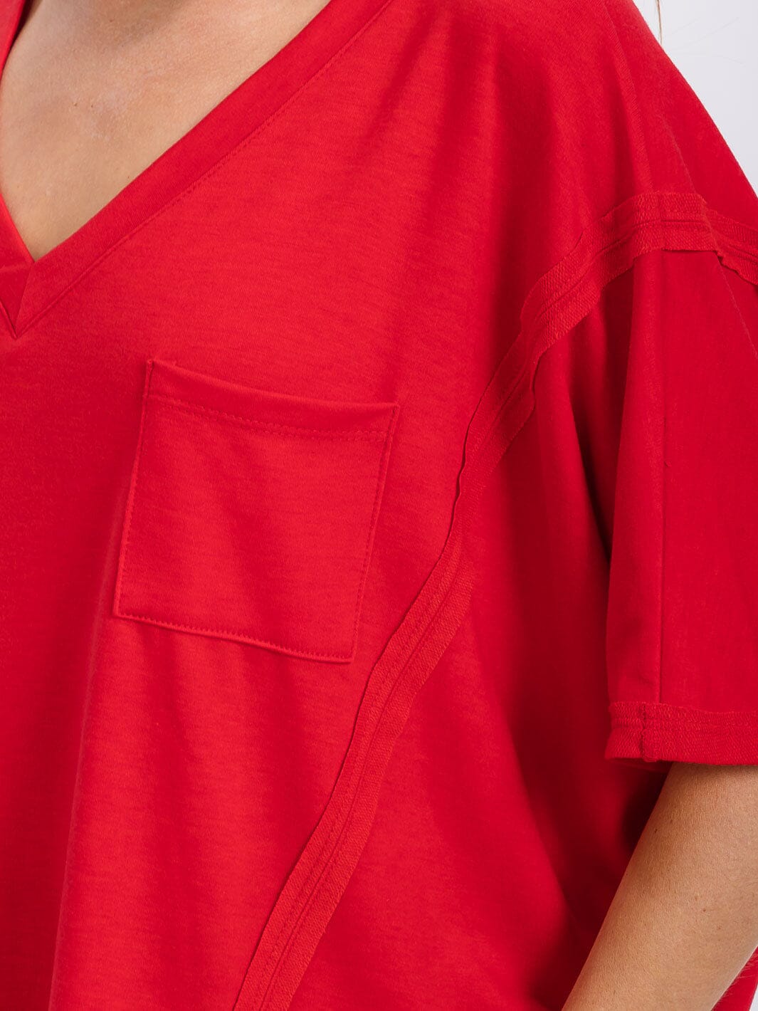 WOMEN'S SHORT SLEEVE V-NECK FRONT POCKET OVERSIZED TOP