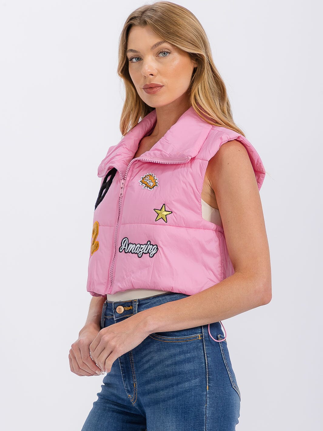 WOMEN'S SLEEVELESS ZIPPER CLOSURE PATCH PUFFER VEST