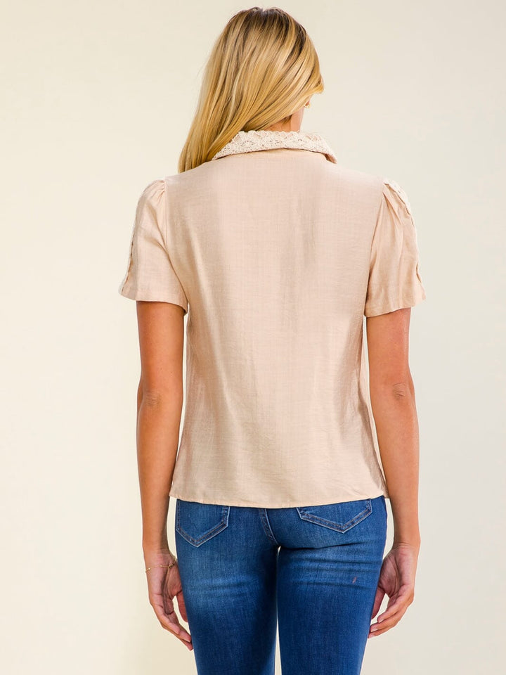 WOMEN'S SHORT SLEEVE BUTTON UP CROCHET DETAILED BLOUSE