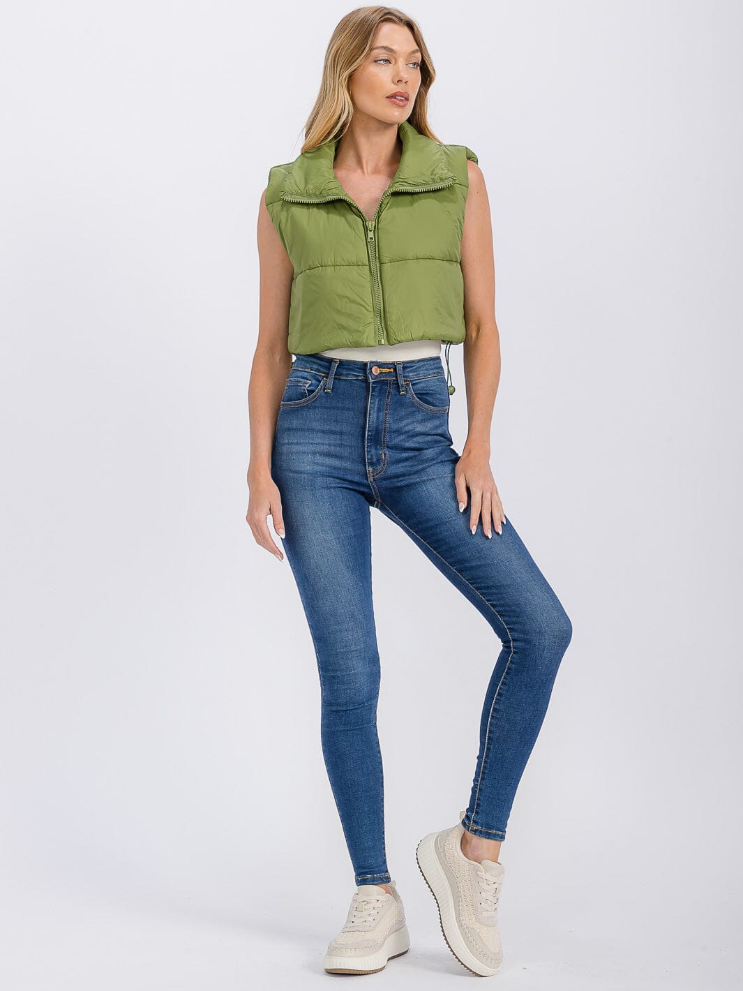 WOMEN'S SLEEVELESS ZIPPER CLOSURE PUFFER VEST