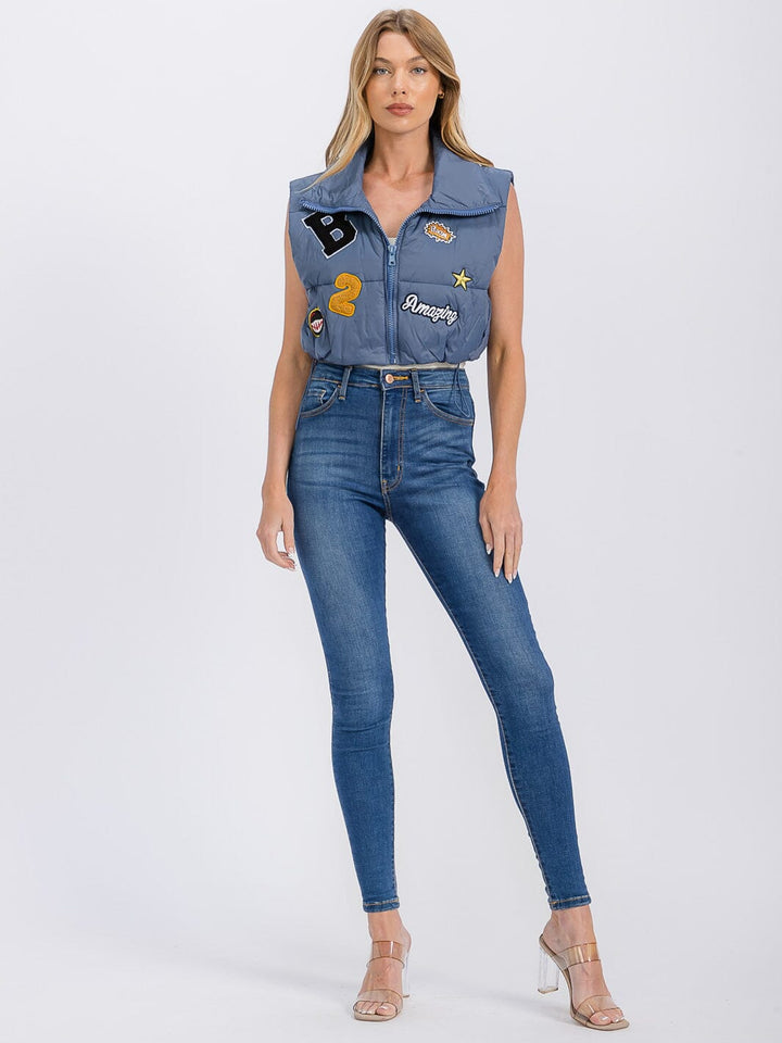 WOMEN'S SLEEVELESS ZIPPER CLOSURE PATCH PUFFER VEST