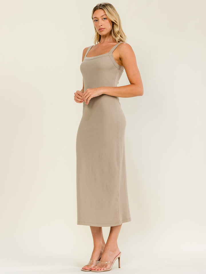 WOMEN'S SLEEVELES SQUARE NECK RIBBED MAXI DRESS