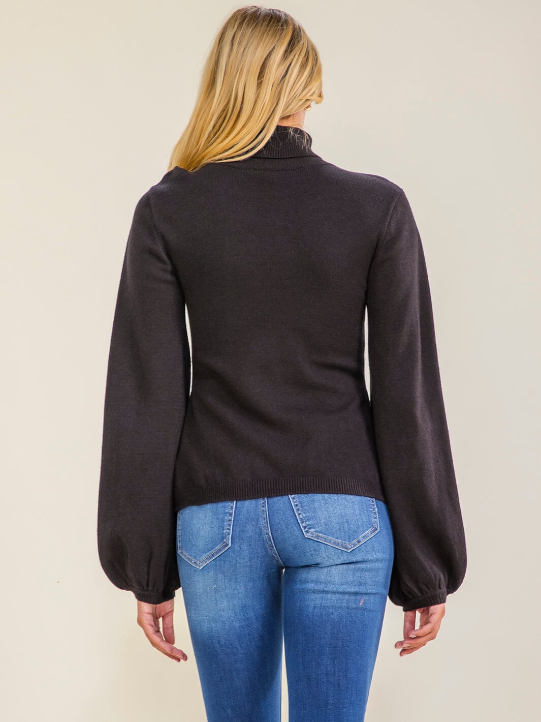 WOMEN'S LONG BALLOON SLEEVES TURTLE NECK TOP