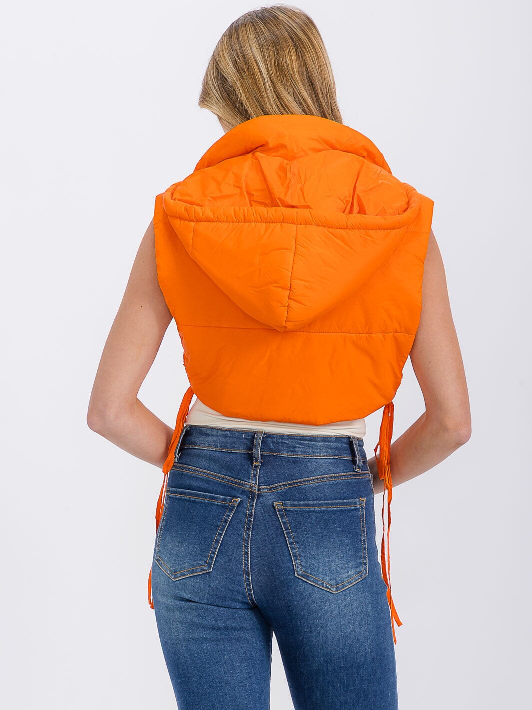 WOMEN'S SLEEVELESS ZIPPER CLOSURE PUFFER HOODED VEST