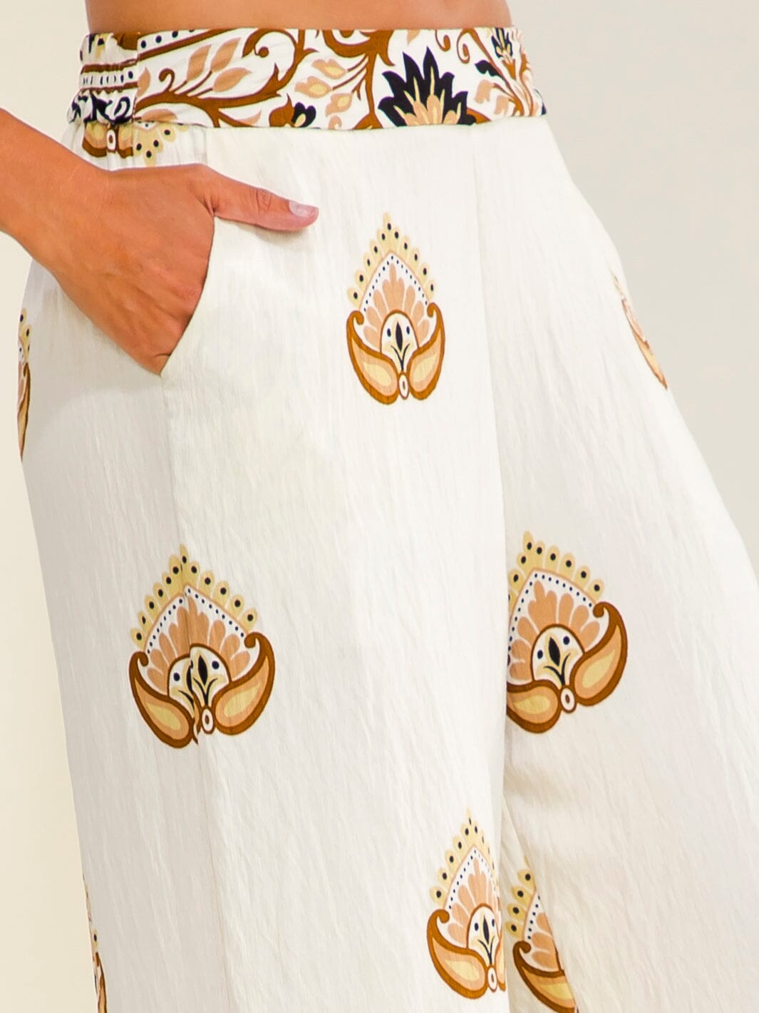 WOMEN'S ELASTIC WAIST FRONT POCKETS WIDE LEG MULTI PRINT PANTS