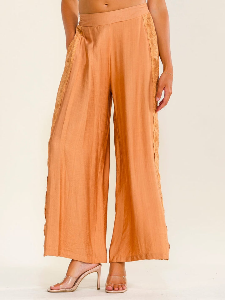 WOMEN'S ELASTIC WAIST FRONT POCKETS WIDE LEG CROCHET TRIM PANTS