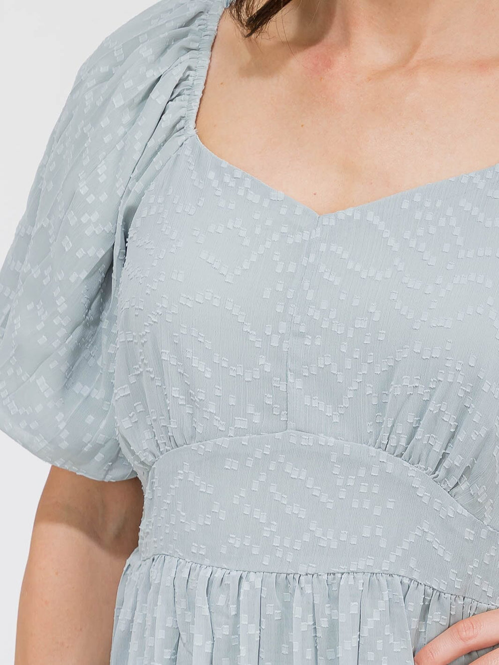 WOMEN'S SHORT SLEEVE V-NECK SWISS RUFFLE TIERED MAXI DRESS