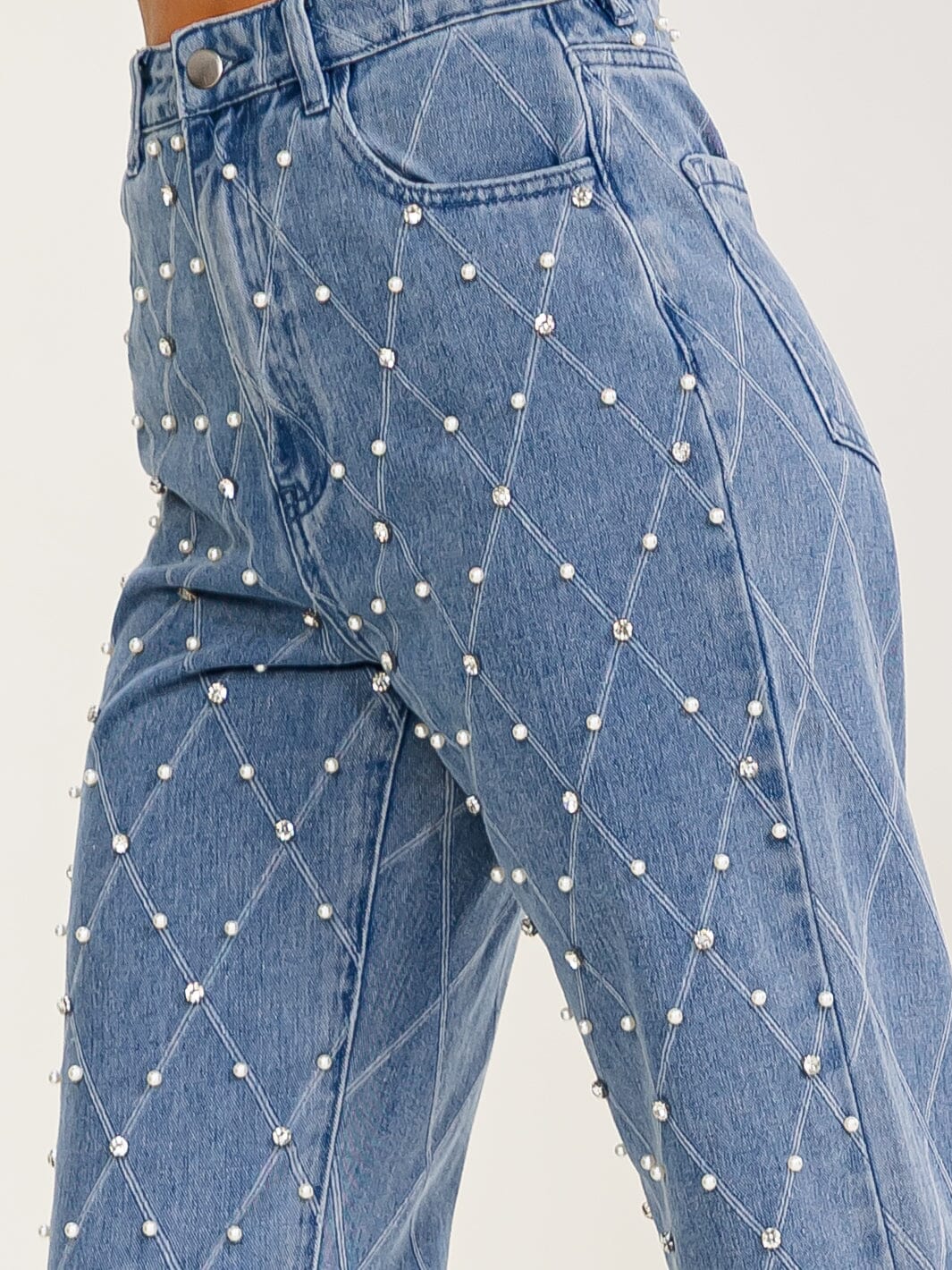 WOMEN'S BUTTON CLOSURE STONES PEARL WIDE LEG DENIM PANTS