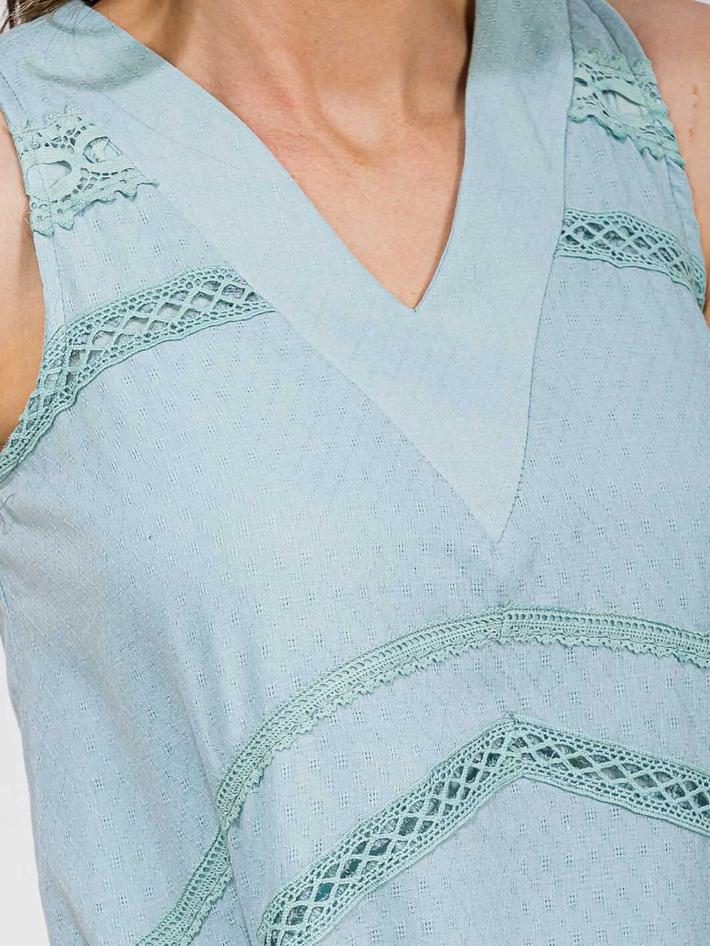 WOMEN'S SLEEVELESS V-NECK HIGH-LOW MIDI DRESS