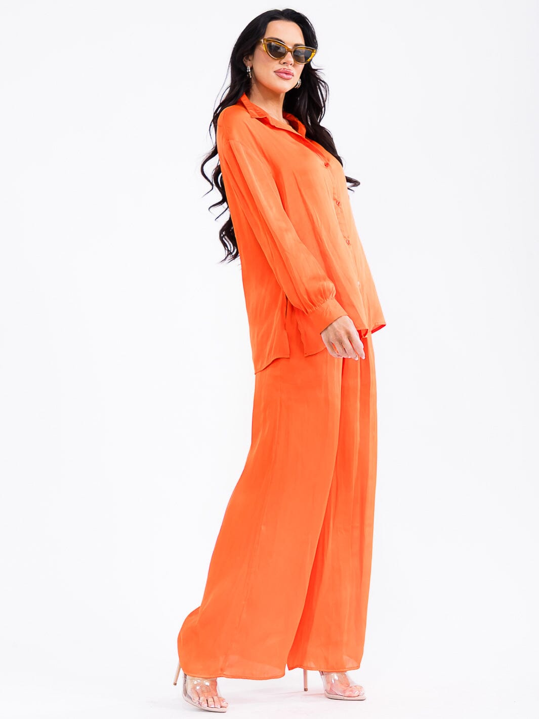 WOMEN'S LONG SLEEVE BUTTON UP BLOUSE