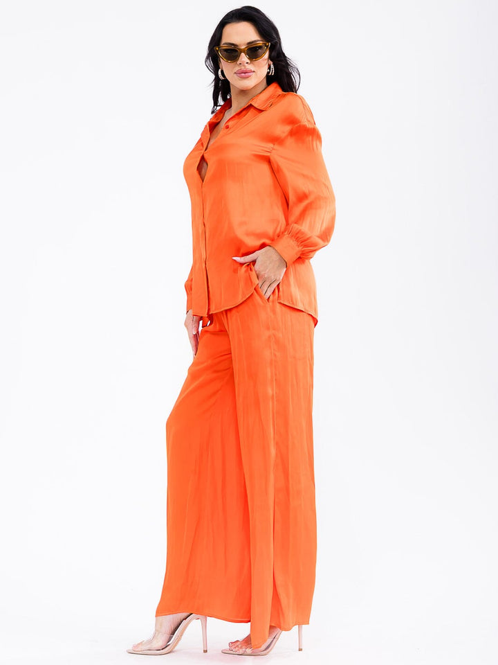 WOMEN'S LONG SLEEVE BUTTON UP BLOUSE