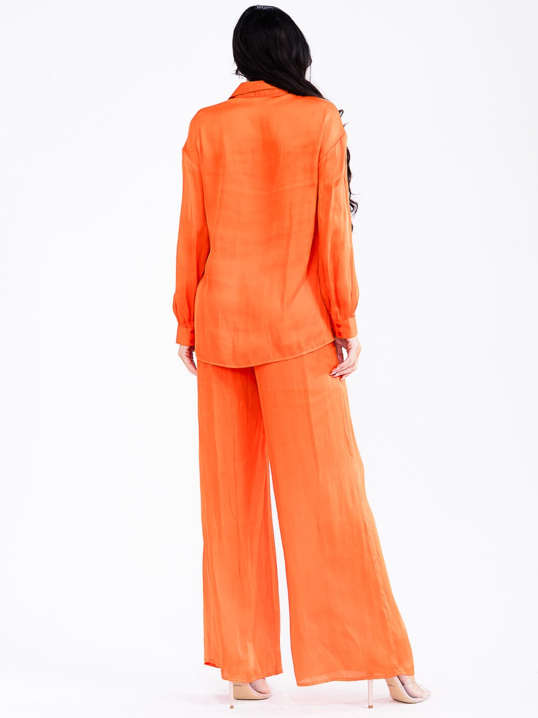 WOMEN'S LONG SLEEVE BUTTON UP BLOUSE