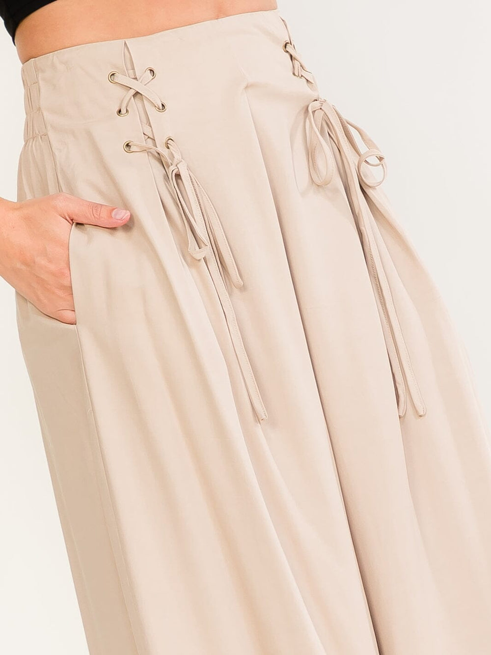WOMEN'S ELASTIC WAIST FRONT POCKETS LACE UP DETAILED WIDE LEG PANTS