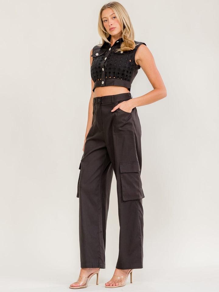 WOMEN'S SLEEVELESS BLOUSE & ELASTIC WAIST PANTS EYELET DETAILED 2PC. SET