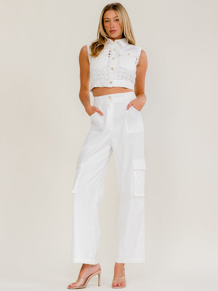 WOMEN'S SLEEVELESS BLOUSE & ELASTIC WAIST PANTS EYELET DETAILED 2PC. SET