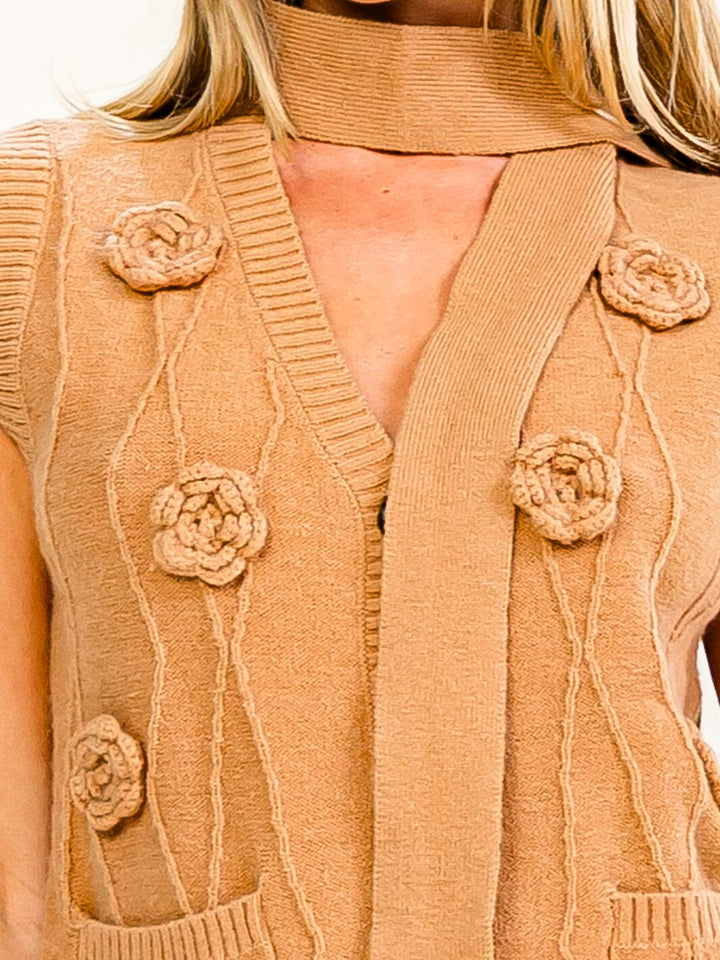 WOMEN'S SLEEVELESS V-NECK BUTTON UP FRONT POCKETS SWEATER VEST