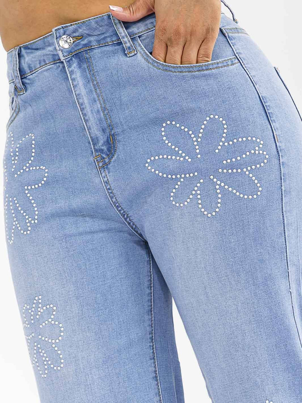 WOMEN'S BUTTON CLOSURE POCKETS STUDS DETAILED WIDE LEG STRETCH DENIM PANTS