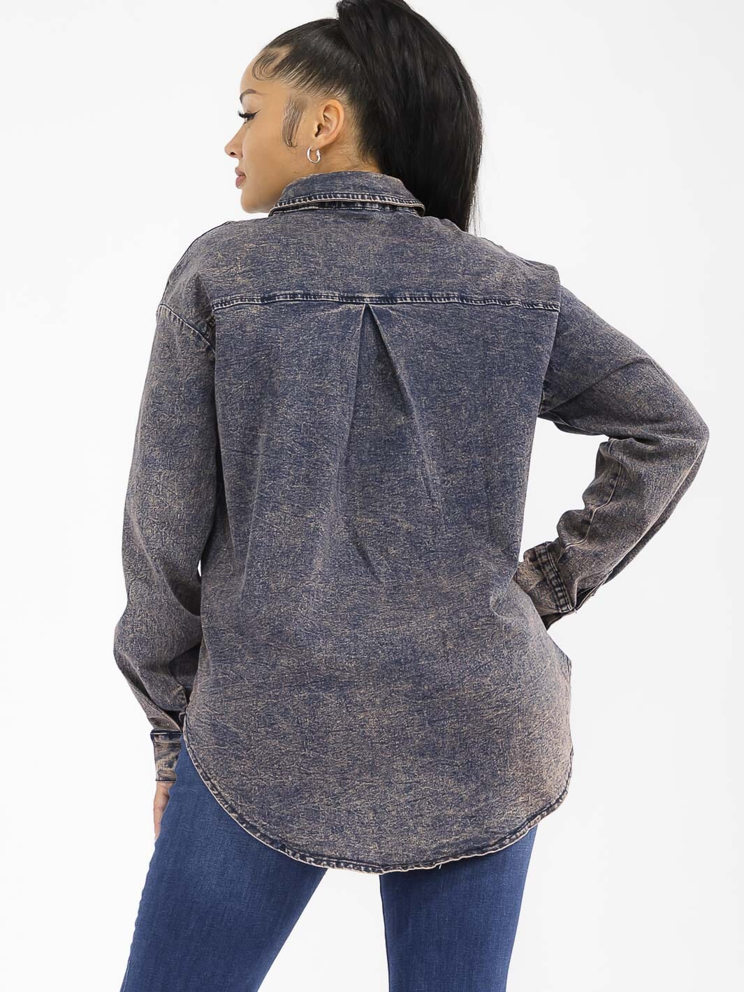 WOMEN'S LONG SLEEVE BUTTON CLOSURE FRONT POCKET HIGH-LOW WASHED JACKET