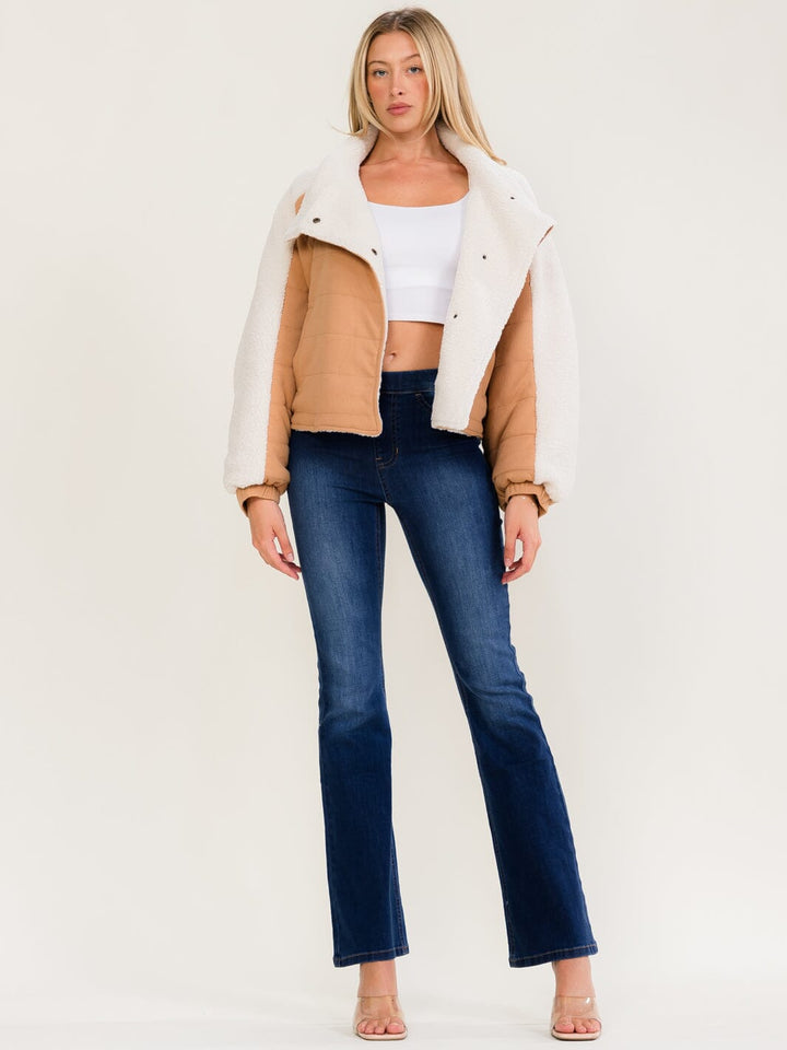 WOMEN'S LONG SLEEVE ZIPPER CLOSURE FRONT POCKET SHERPA CONTRAST JACKET