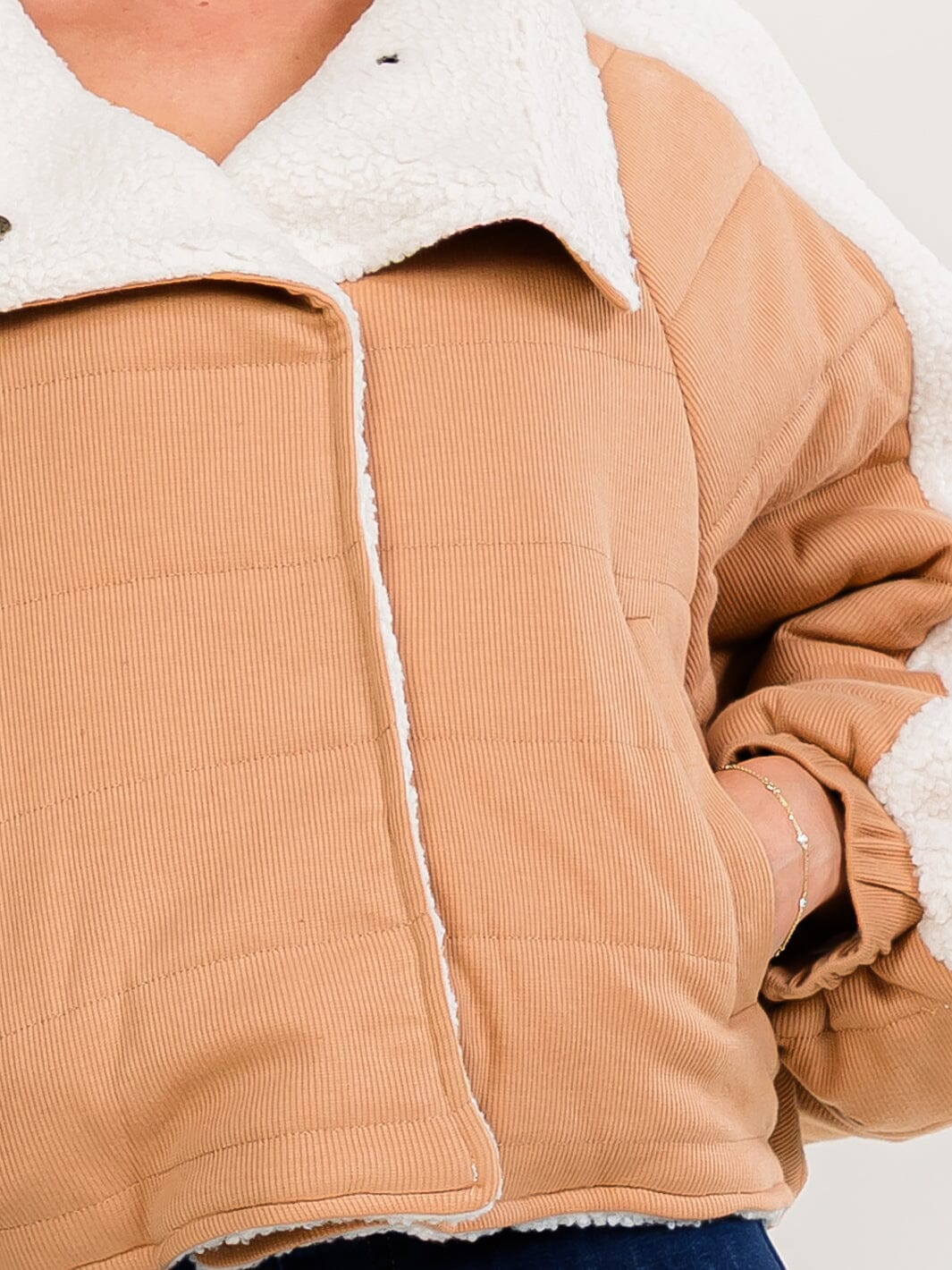 WOMEN'S LONG SLEEVE ZIPPER CLOSURE FRONT POCKET SHERPA CONTRAST JACKET