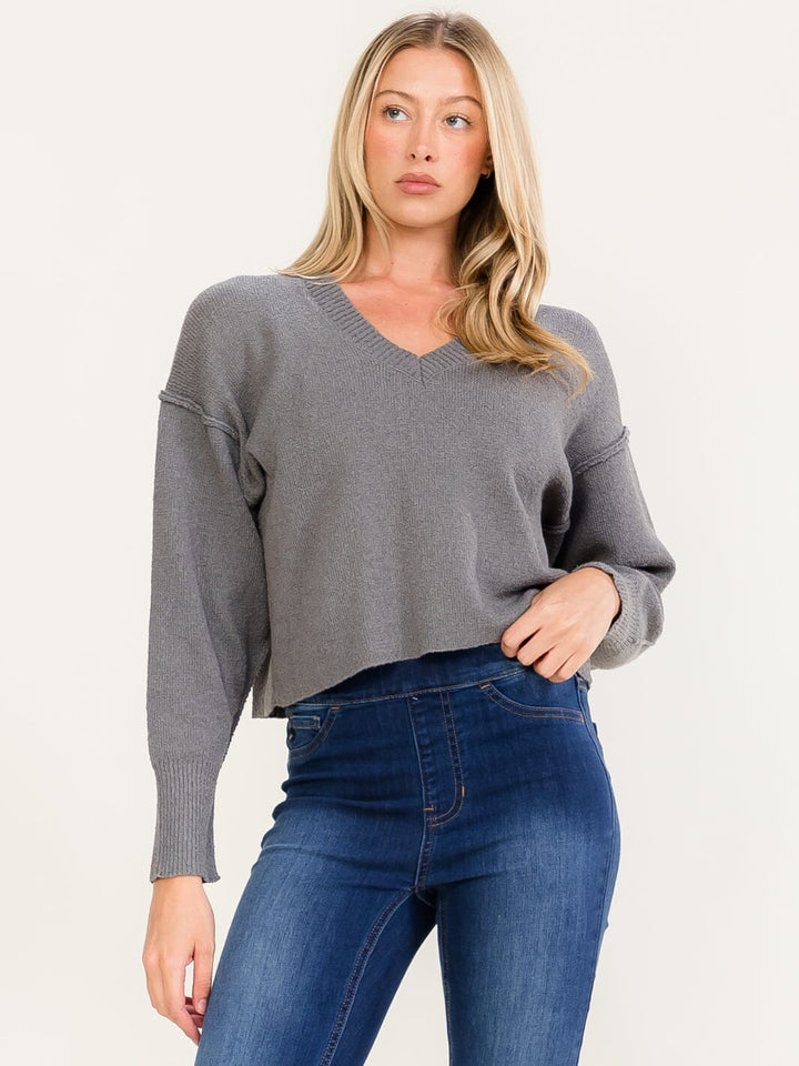 WOMEN'S LONG SLEEVE V-NECK PULLOVER SWEATER