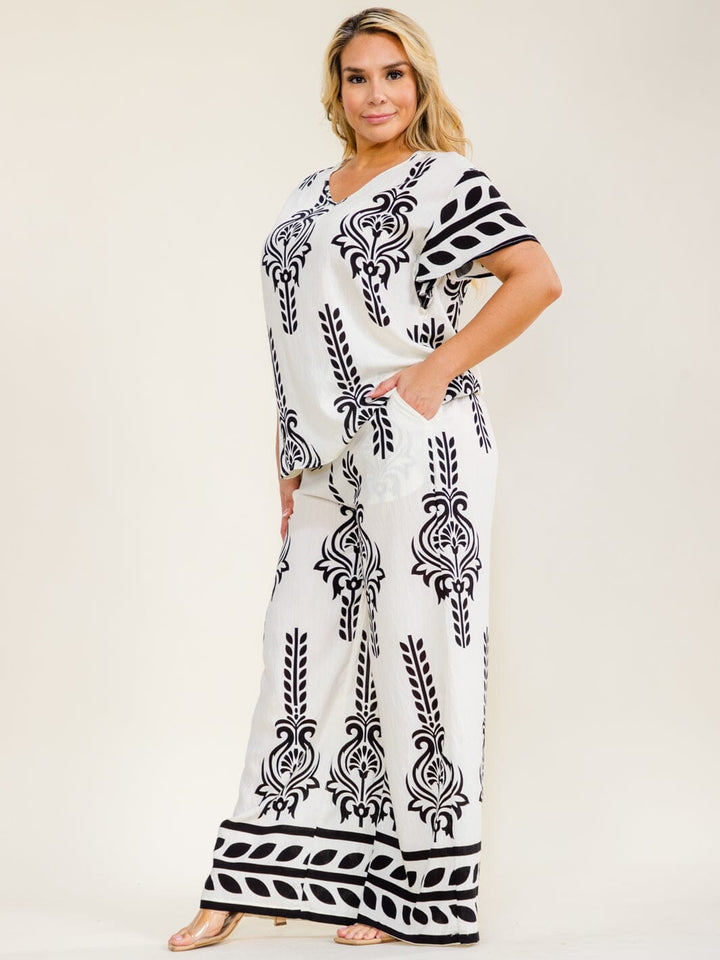 PLUS SIZE SHORT SLEEVE V-NECK BLOUSE & ELASTIC WAIST POCKETS PANTS MULTI PRINT 2PC. SET