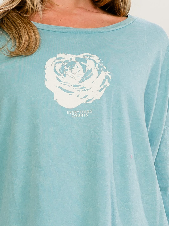 WOMEN'S LONG SLEEVE EVERYTHING COUNTS GRAPHIC WASHED TOP
