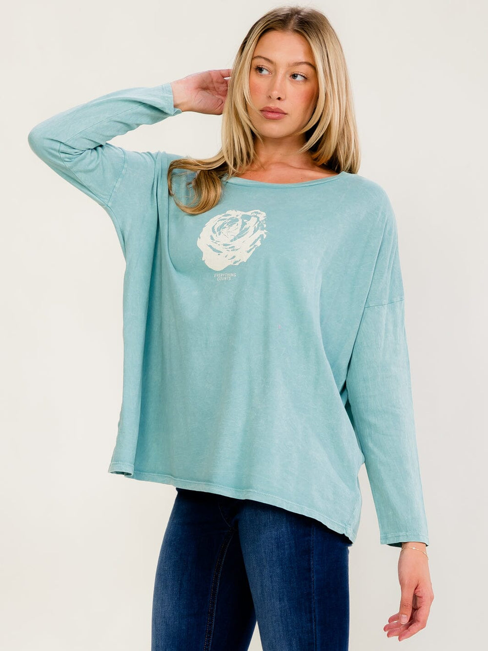 WOMEN'S LONG SLEEVE EVERYTHING COUNTS GRAPHIC WASHED TOP