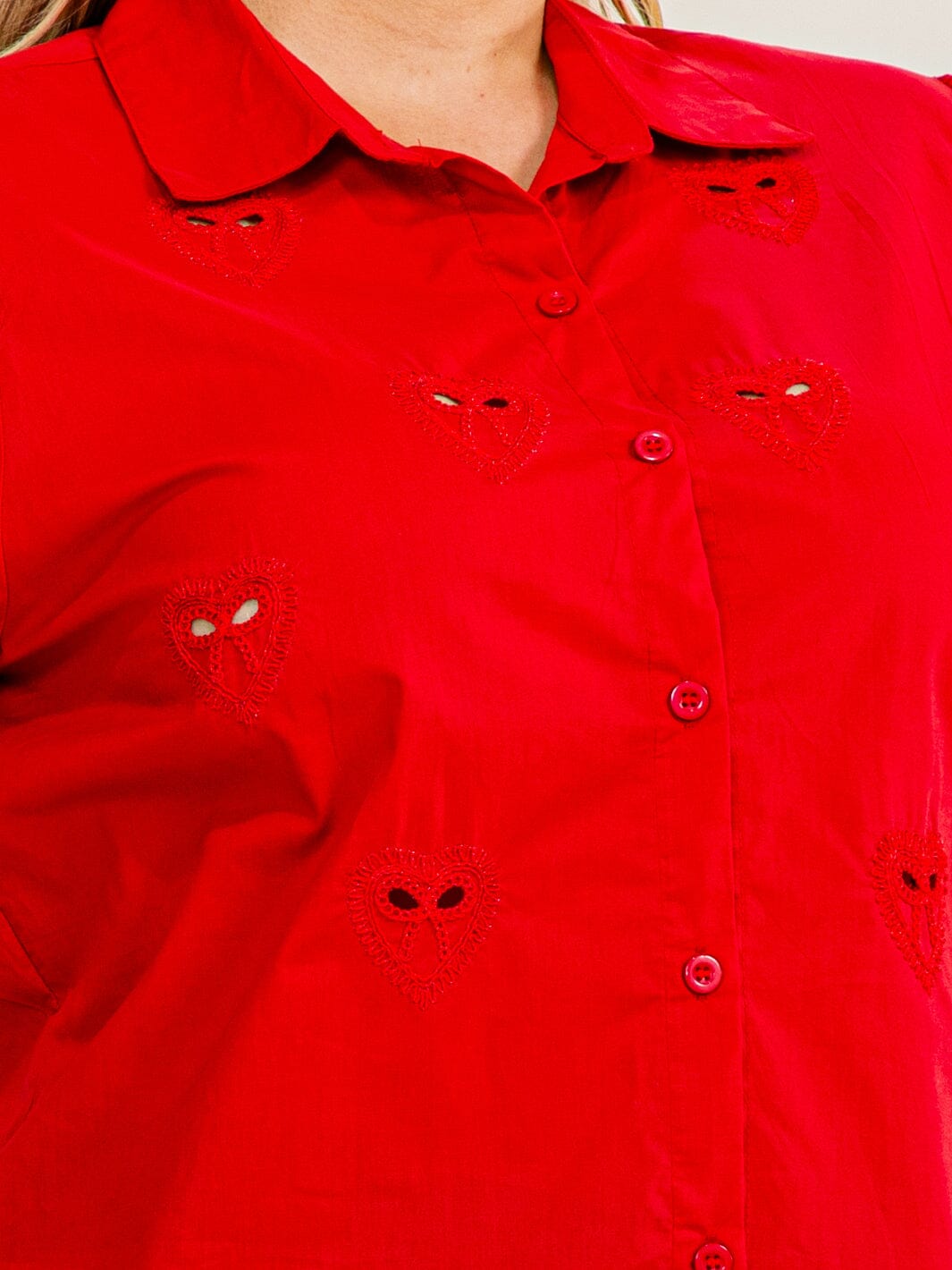PLUS SIZE SHORT SLEEVE BUTTON UP HEART CROCHET BLOUSE