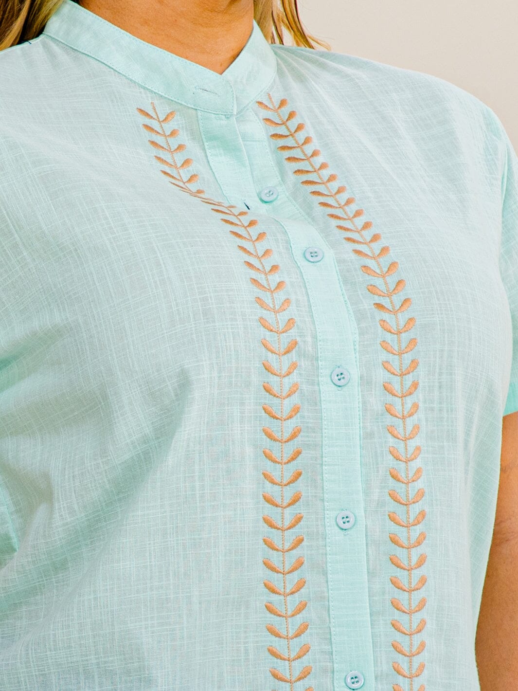 PLUS SIZE SHORT SLEEVE BUTTON UP EMBROIDERY TRIM BLOUSE