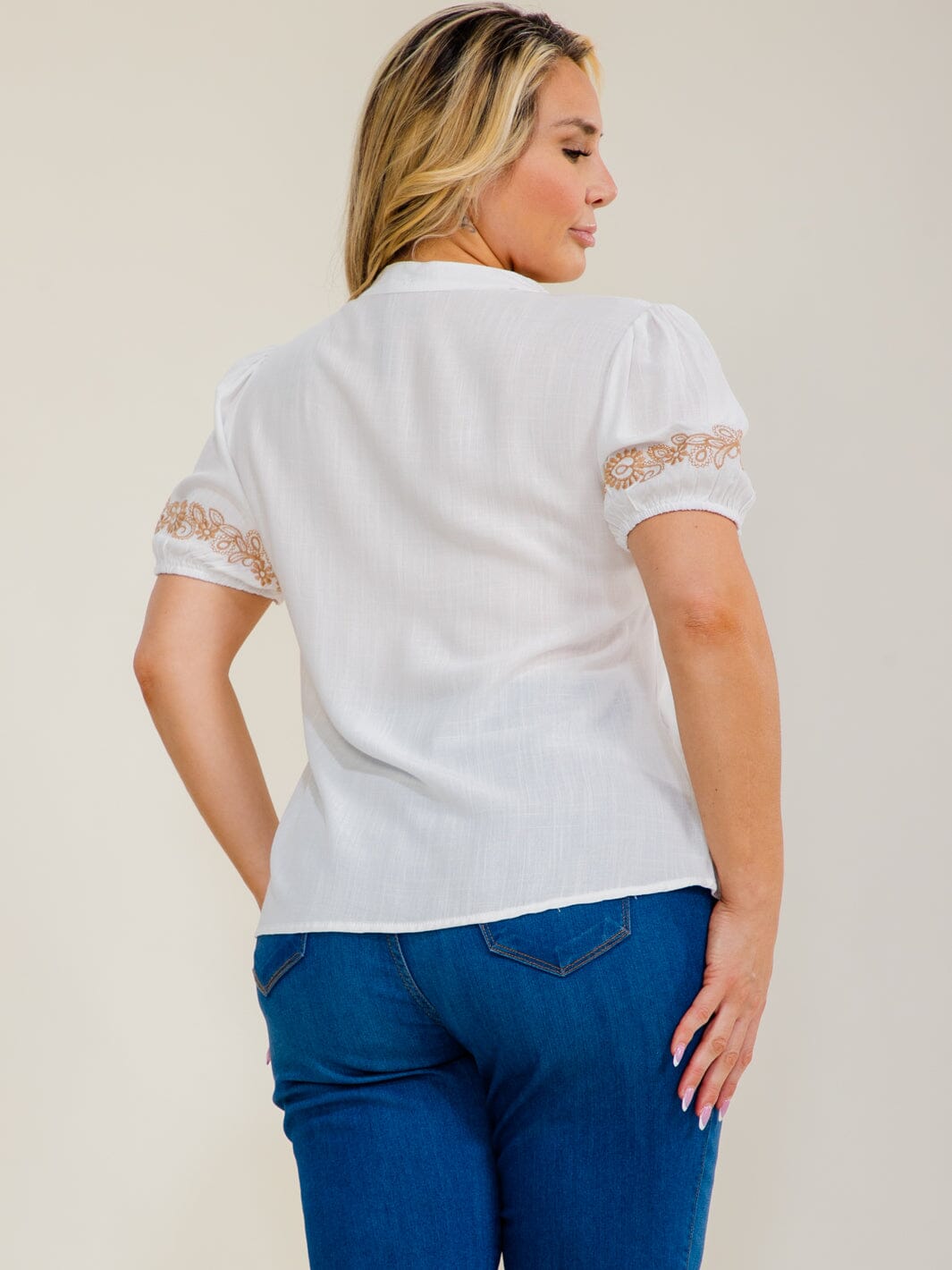 PLUS SIZE SHORT SLEEVE V-NECK BUTTON UP EMBROIDERY TRIM DETAILED BLOUSE