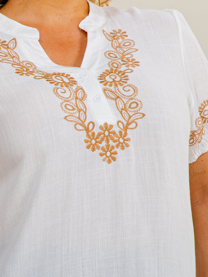 PLUS SIZE SHORT SLEEVE V-NECK BUTTON UP EMBROIDERY TRIM DETAILED BLOUSE