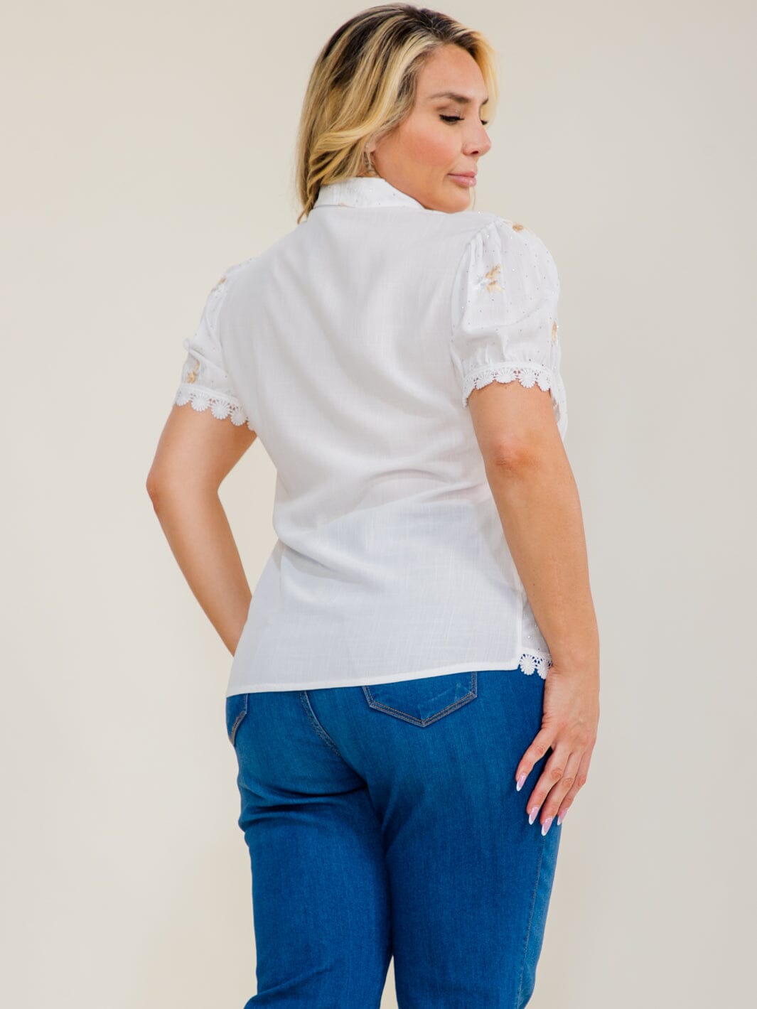 PLUS SIZE SHORT SLEEVE BUTTON UP EMBROIDERY RHINESTONES TRIM DETAILED BLOUSE