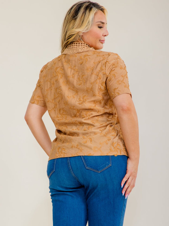 PLUS SIZE SHORT SLEEVE BUTTON UP EMBROIDERY BLOUSE