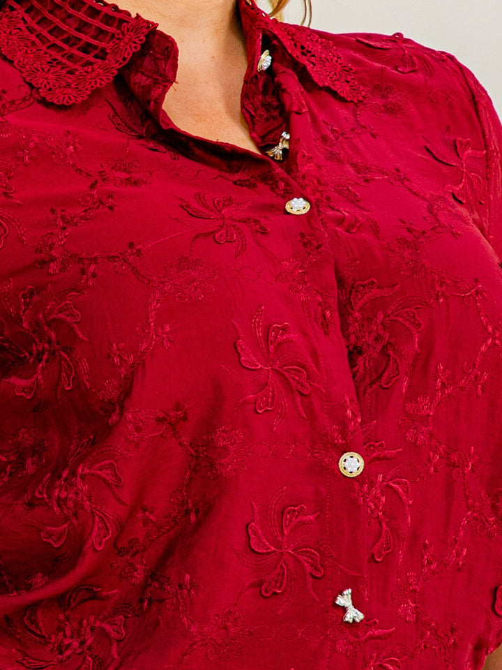 PLUS SIZE SHORT SLEEVE BUTTON UP EMBROIDERY BLOUSE