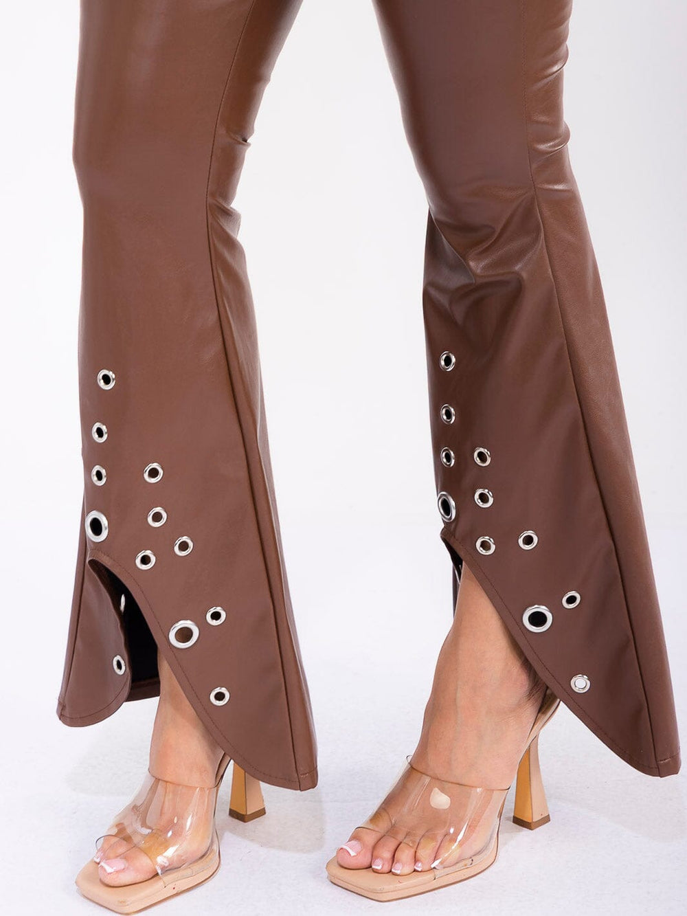 WOMEN'S SLEEVELESS CROP TOP & BUTTON CLOSURE PANTS PU PLEATHER 2PC. SET