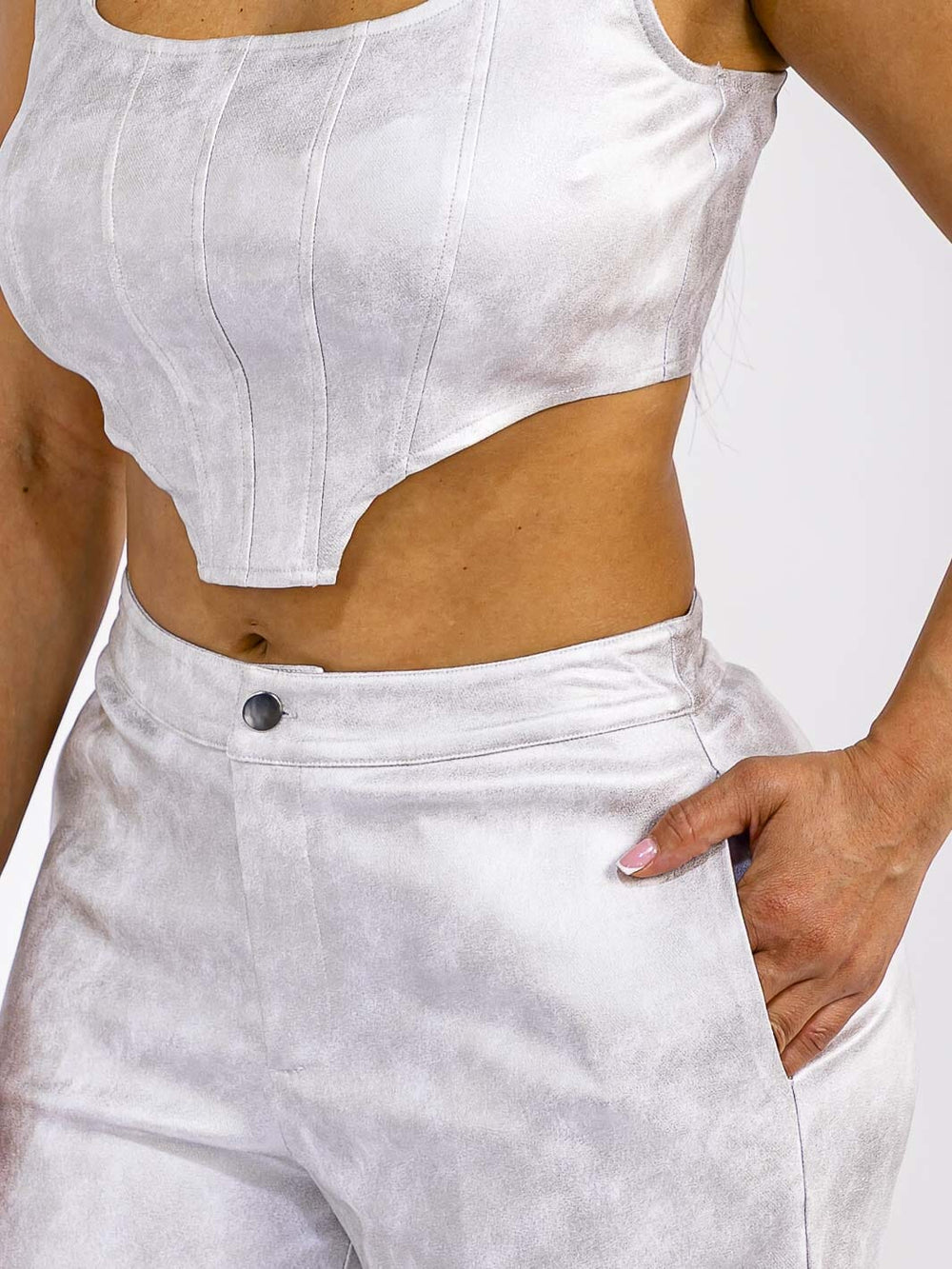 WOMEN'S SLEEVELESS CROP TOP & BUTTON CLOSURE PANTS PU PLEATHER 2PC. SET