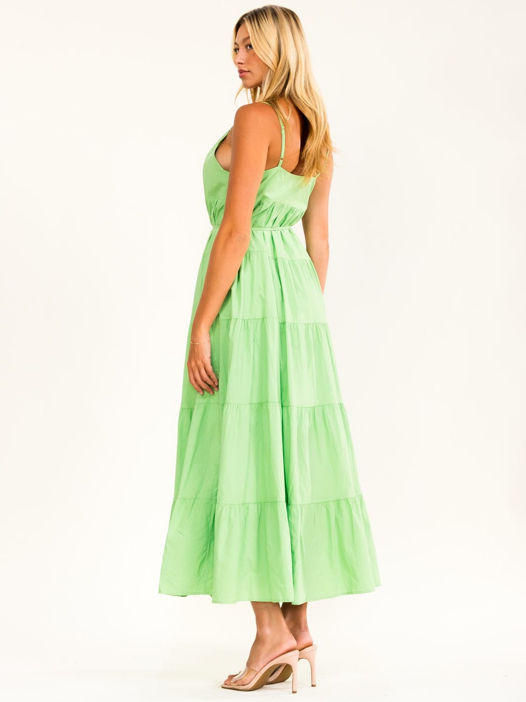 BEULAH WOMEN'S SLEEVELESS V-NECK BUTTON UP TIERED MAXI DRESS