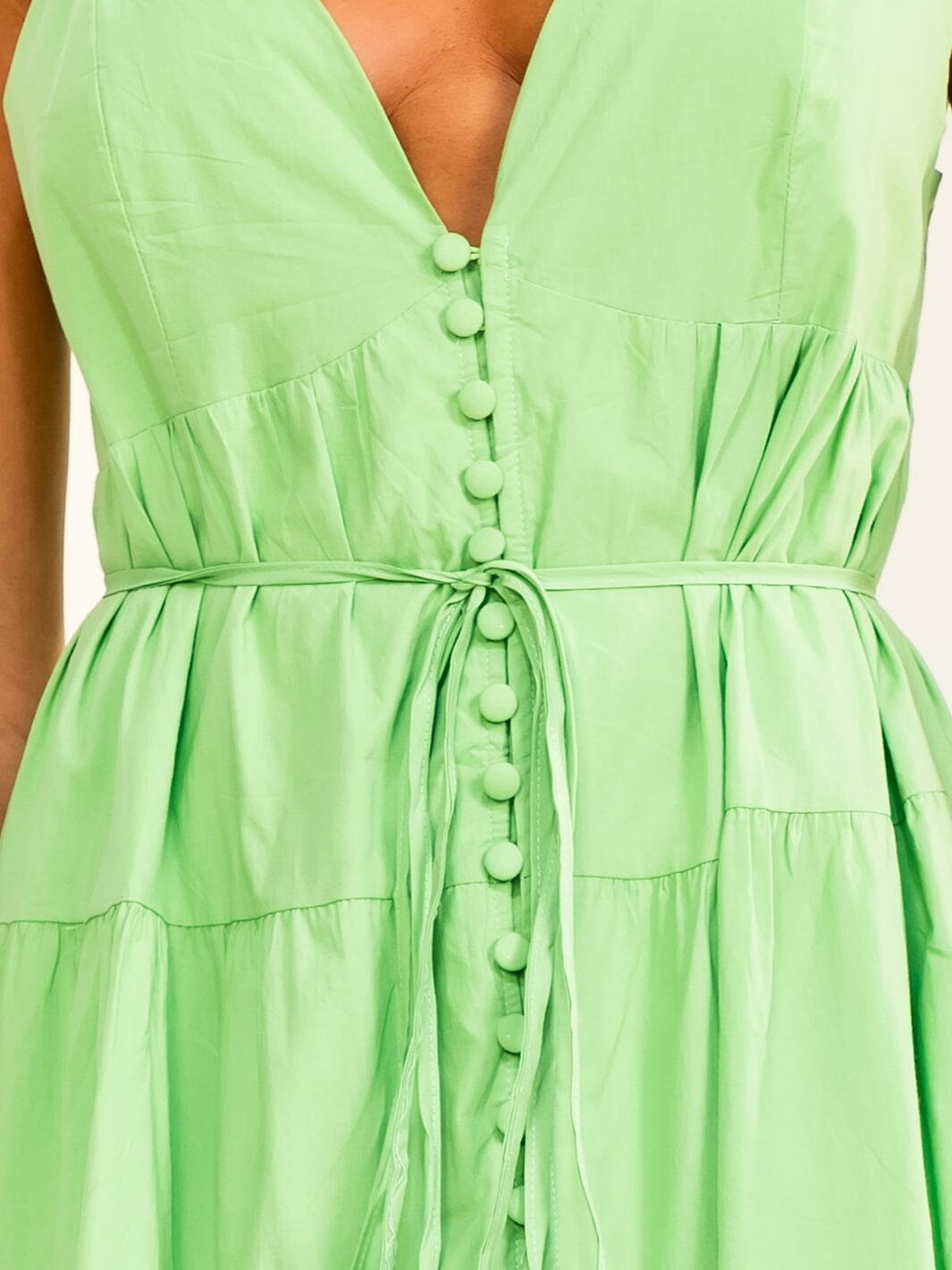 BEULAH WOMEN'S SLEEVELESS V-NECK BUTTON UP TIERED MAXI DRESS