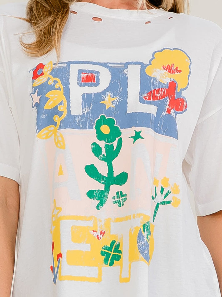 WOMEN'S SHORT SLEEVE PLANET GRAPHIC DISTRESS T-SHIRT