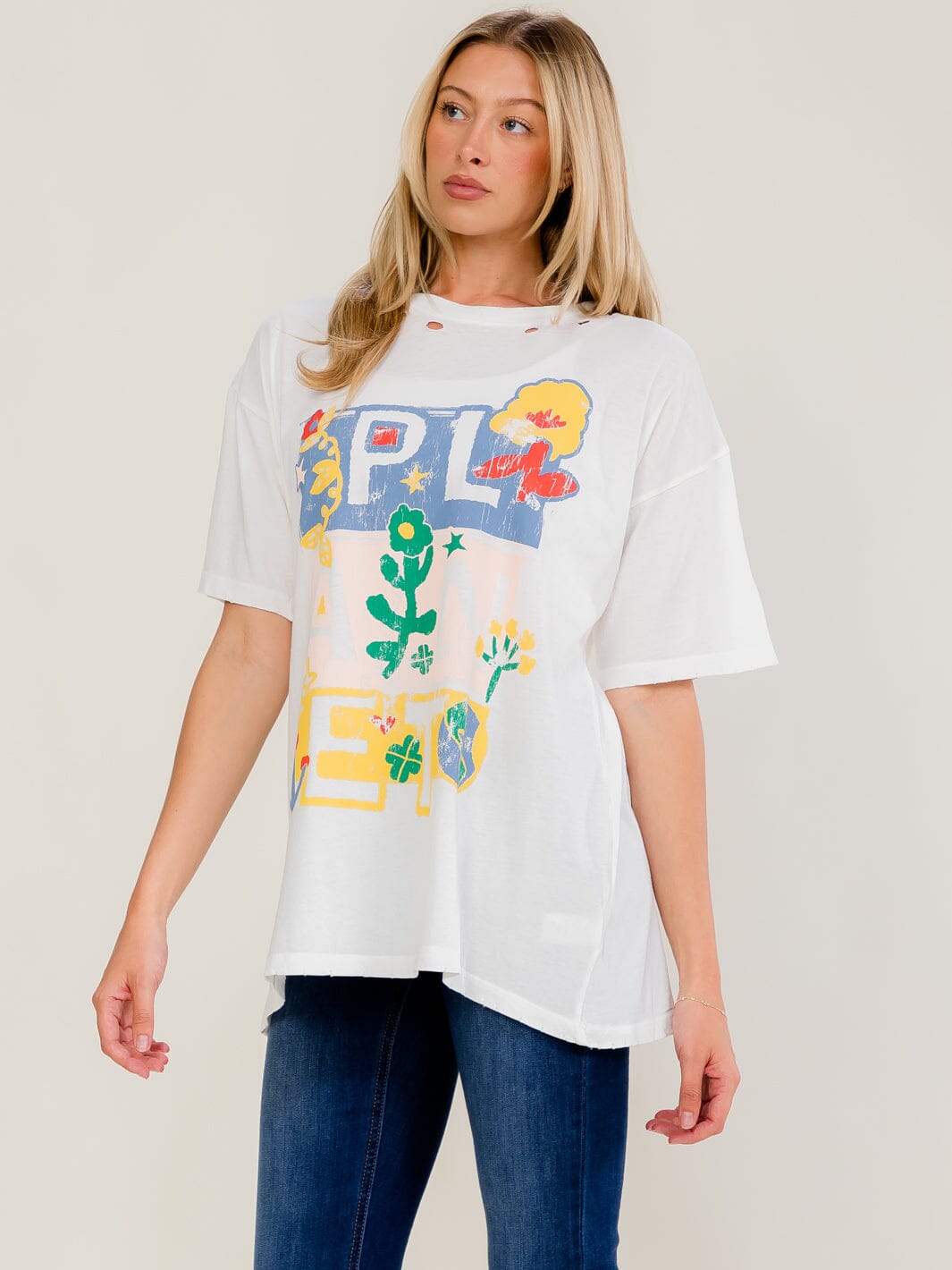 WOMEN'S SHORT SLEEVE PLANET GRAPHIC DISTRESS T-SHIRT
