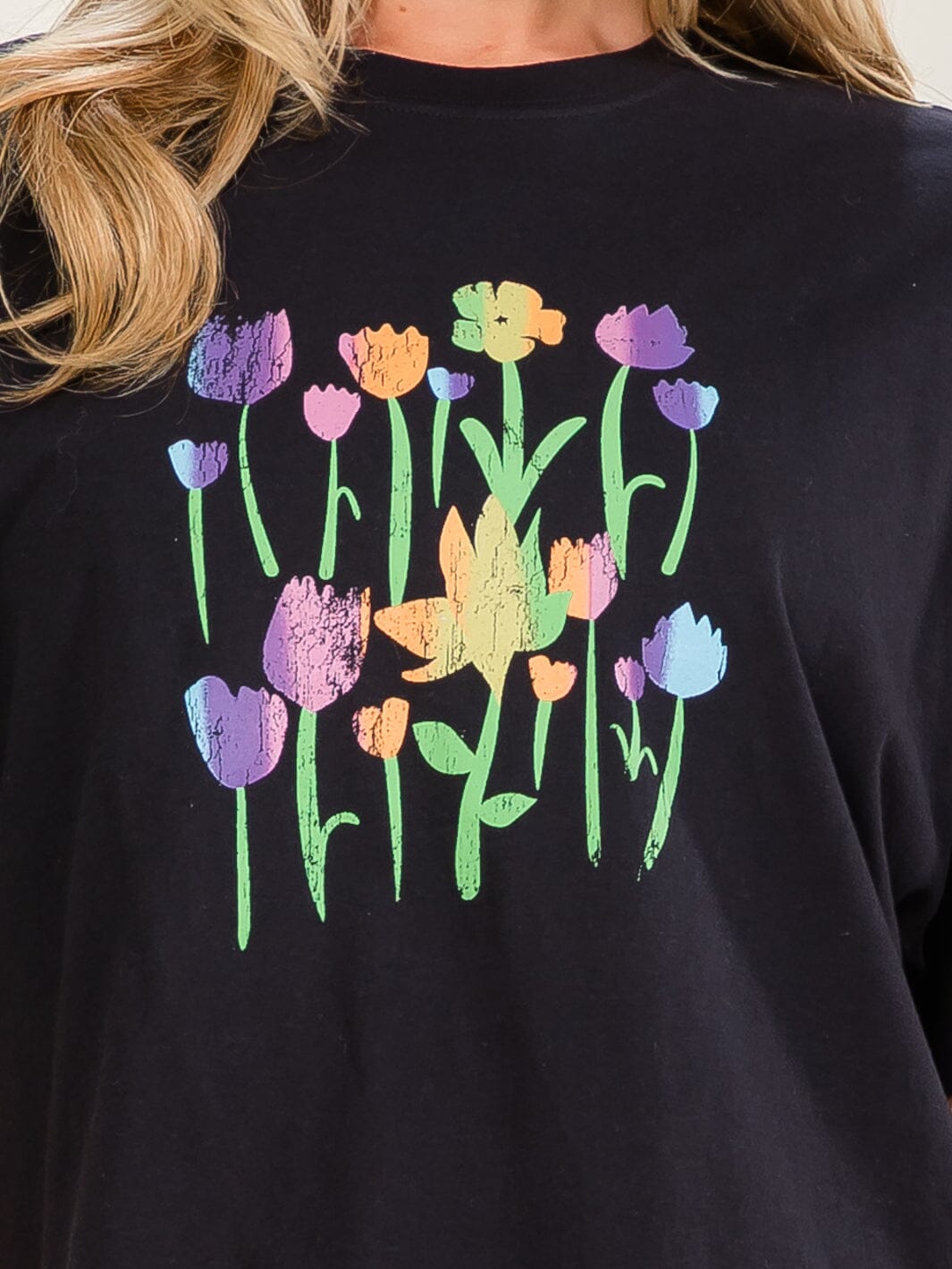 WOMEN'S SHORT SLEEVE GRAPHIC T-SHIRT