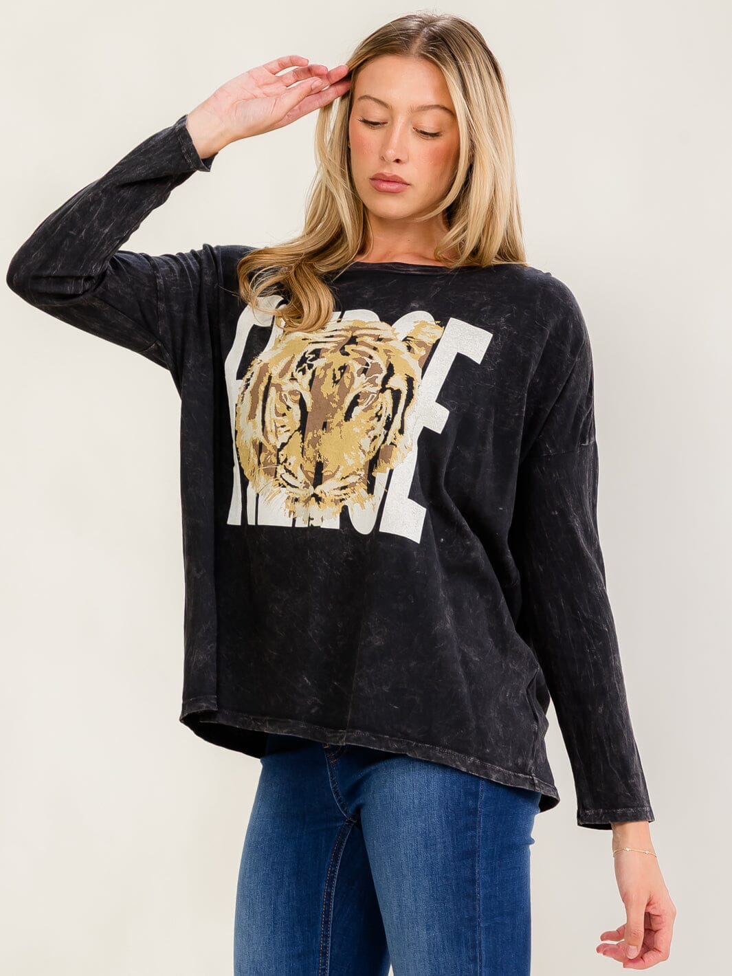 WOMEN'S LONG SLEEVE FIERCE GRAPHIC WASHED TOP