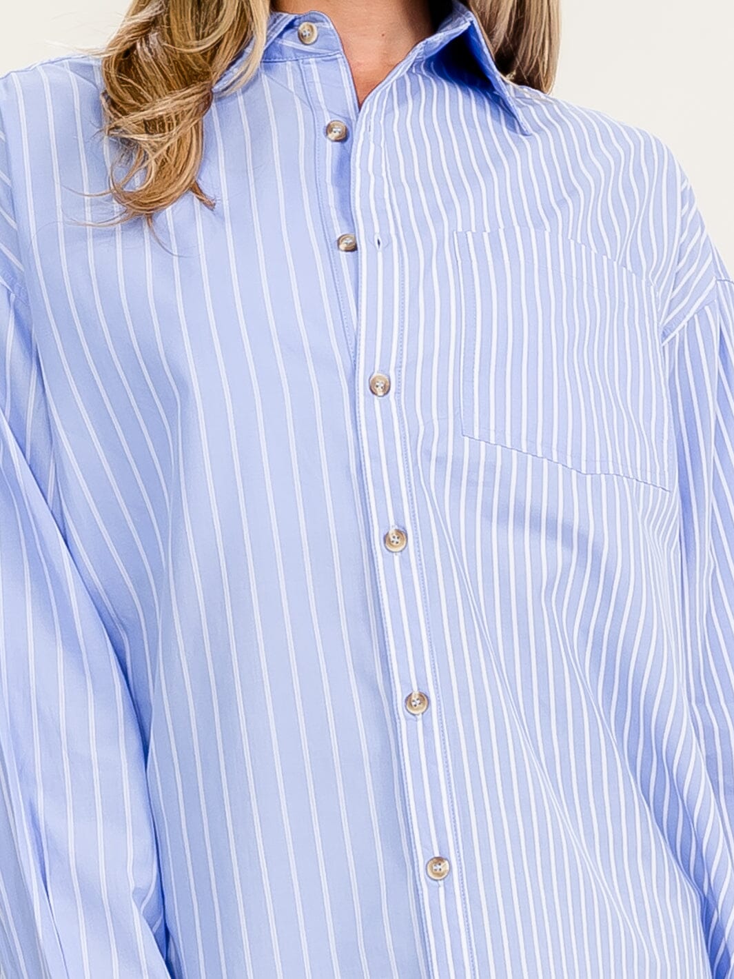 WOMEN'S LONG SLEEVE BUTTON UP FRONT POCKET STRIPES OVERSIZED SHIRT