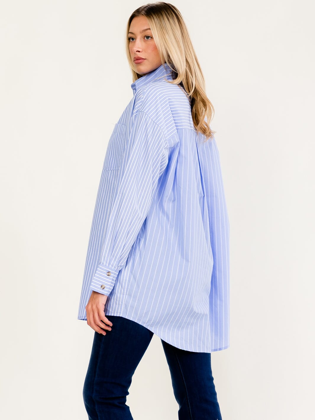 WOMEN'S LONG SLEEVE BUTTON UP FRONT POCKET STRIPES OVERSIZED SHIRT